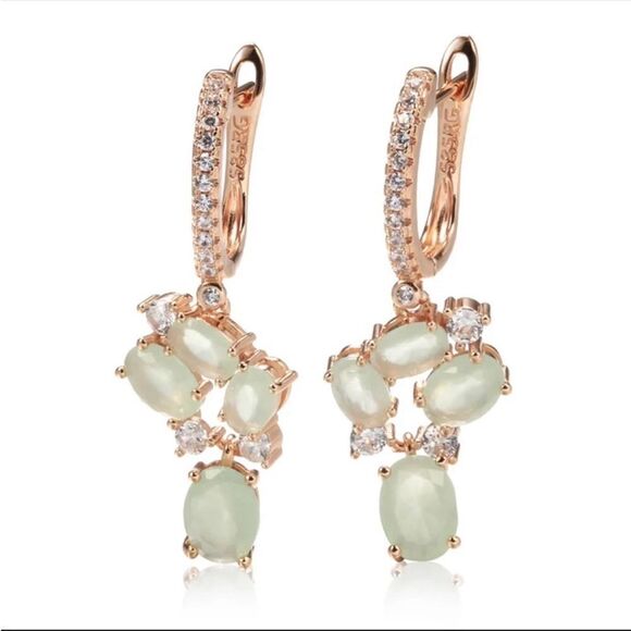 #33 Chalcedony Color Zircon Flower Gemstone Earrings - Picture 5 of 10